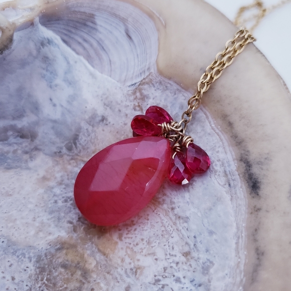 NWT BEJEWEL NECKLACE WITH FACETED BRIOLETTES - Picture 4 of 7